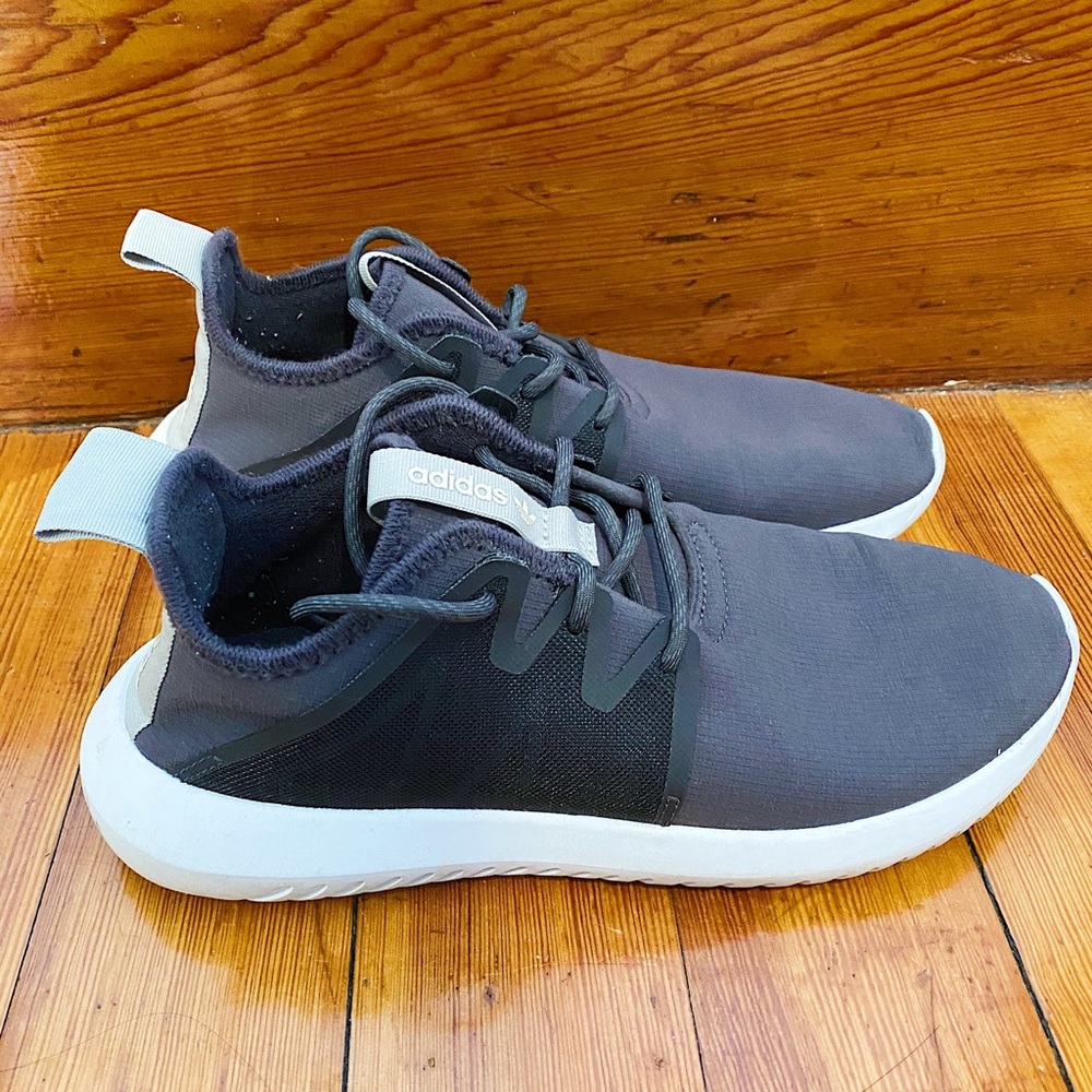 Adidas Tubular Sneakers